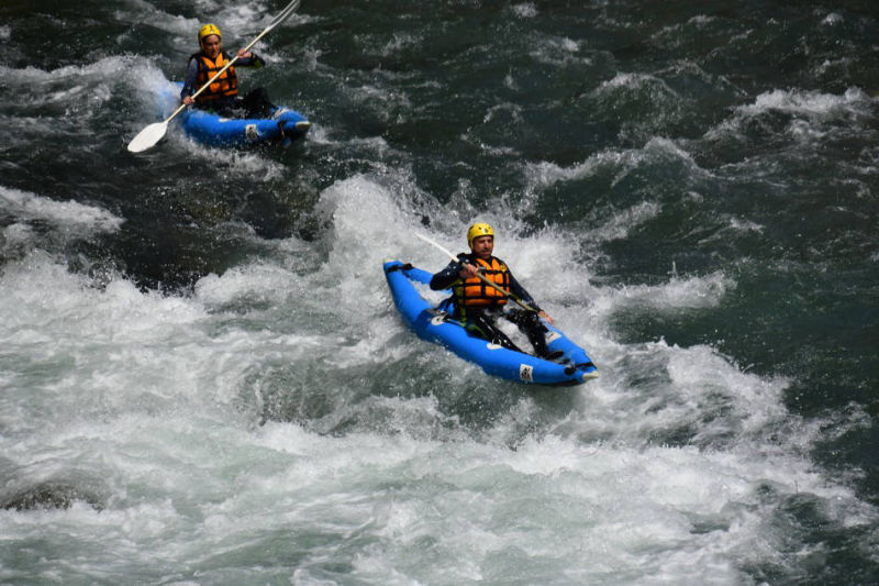 Kayak en el valle de Benasque